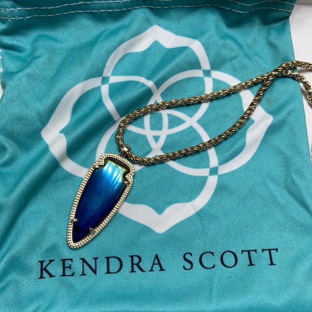 Kendra Scott Arrow Pendant Necklace Double Sided